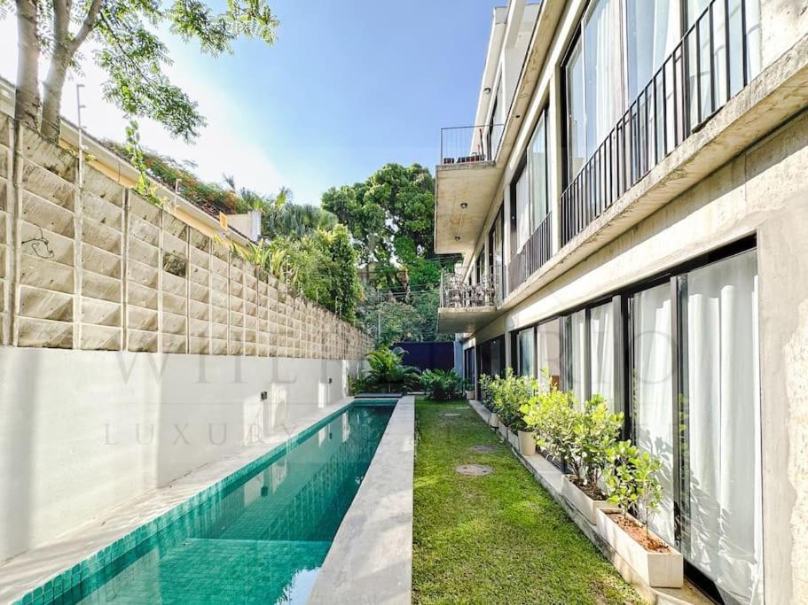 Villa Amorim - Art Residency *